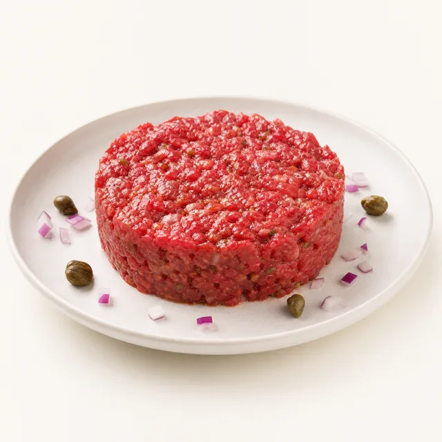 Tartare de boeuf, préparé