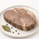 Beef, boiling meat with fat, cooked (without addition of fat and salt)