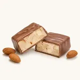 Chocolat au lait, avec nougat aux amandes et au miel